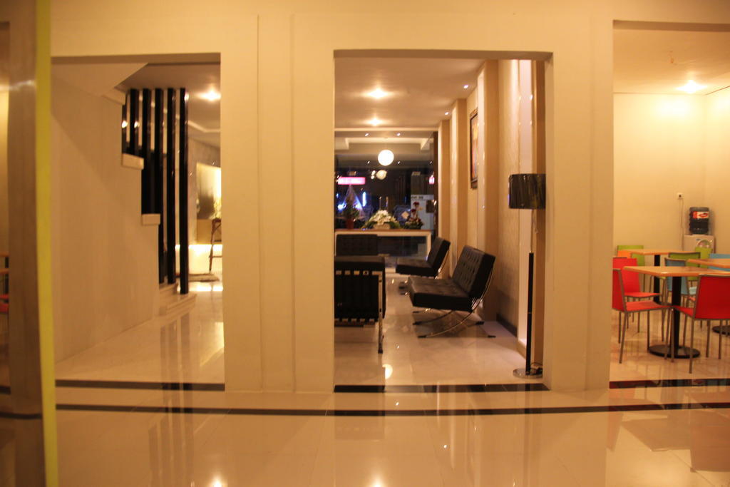 Swk 95 Hotel Surabaya Exterior photo